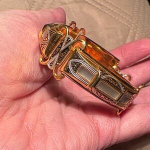 010)Vintage 1960s Damascene and Moonglow Link Bracelet